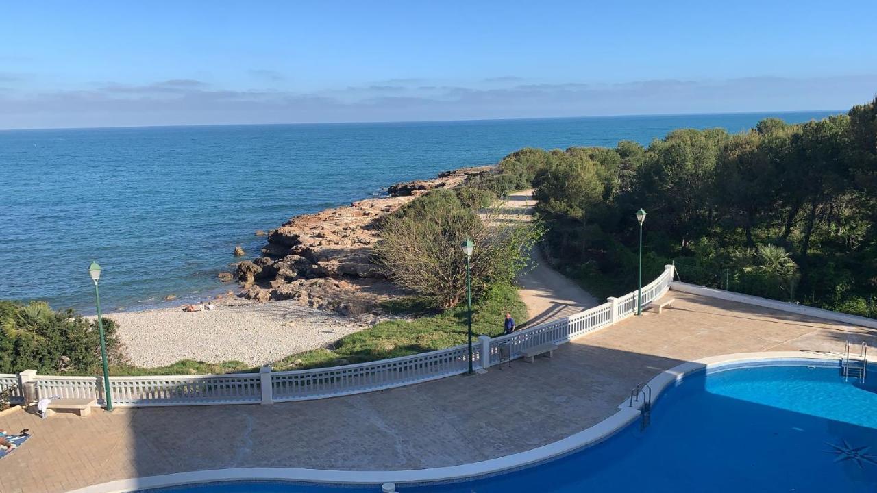 Apartamento Con Piscina Frente Al Mar